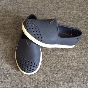 Blue native kids shoes